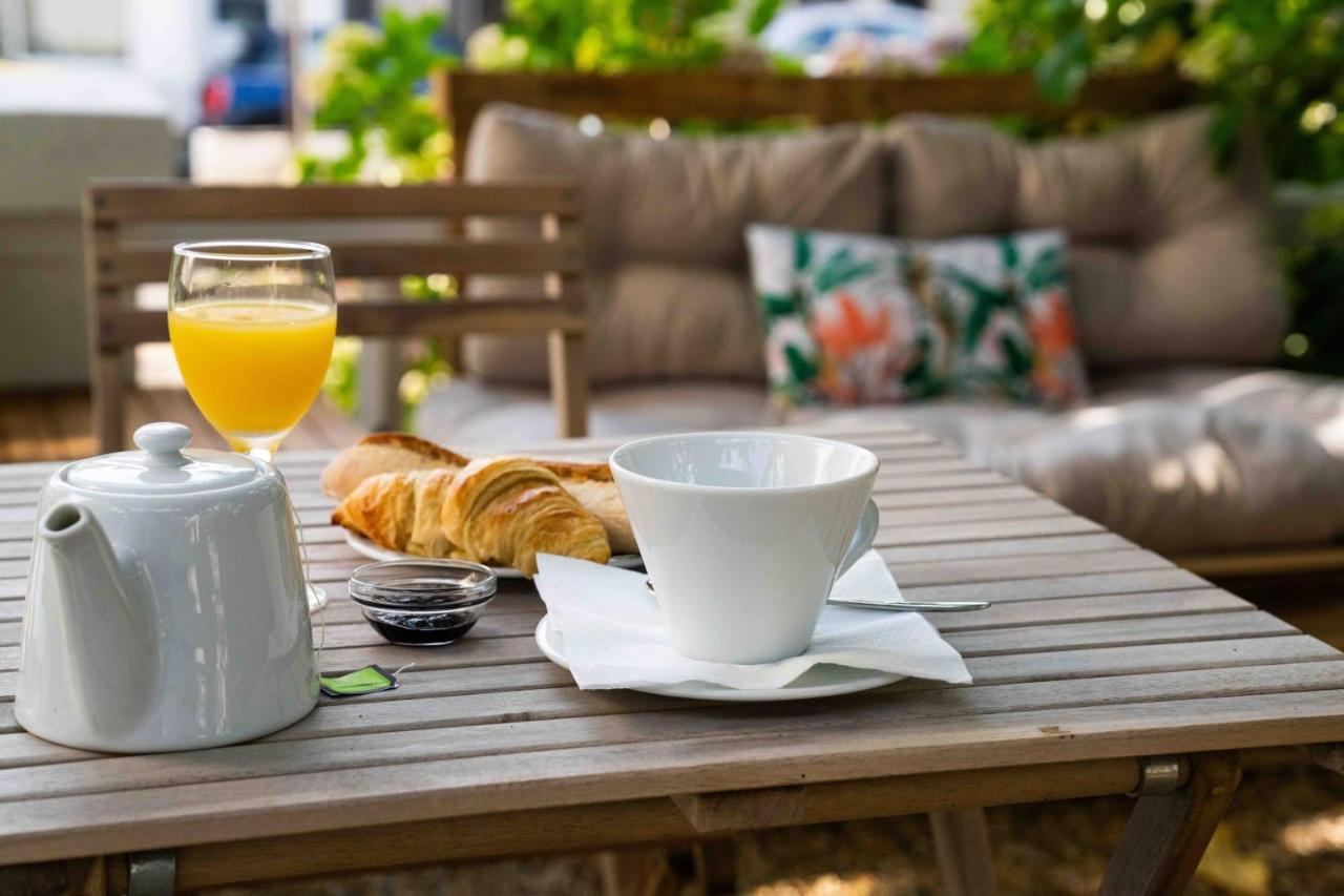 Hotel Val Flores Logis Биариц Екстериор снимка
