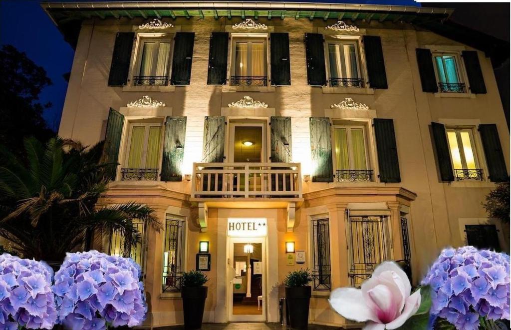 Hotel Val Flores Logis Биариц Екстериор снимка