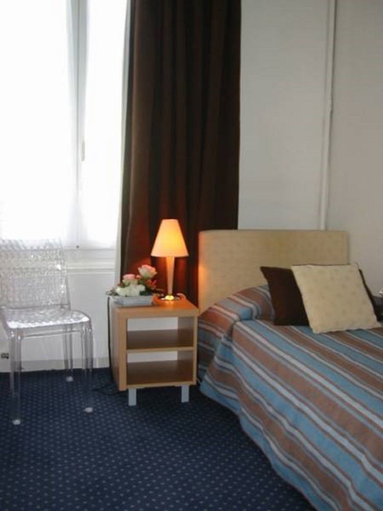 Hotel Val Flores Logis Биариц Екстериор снимка